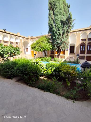 عکس هتل لاله یزد