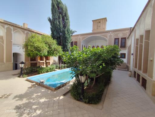 عکس هتل لاله یزد