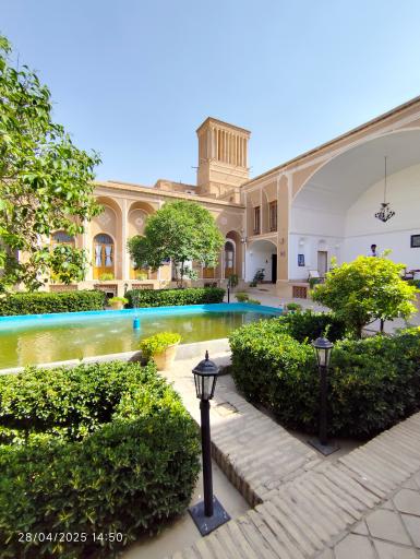 عکس هتل لاله یزد