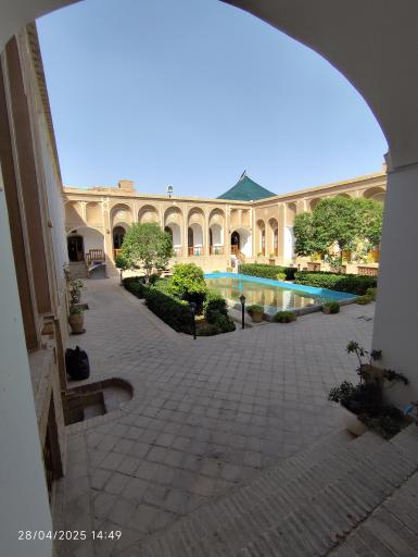 عکس هتل لاله یزد