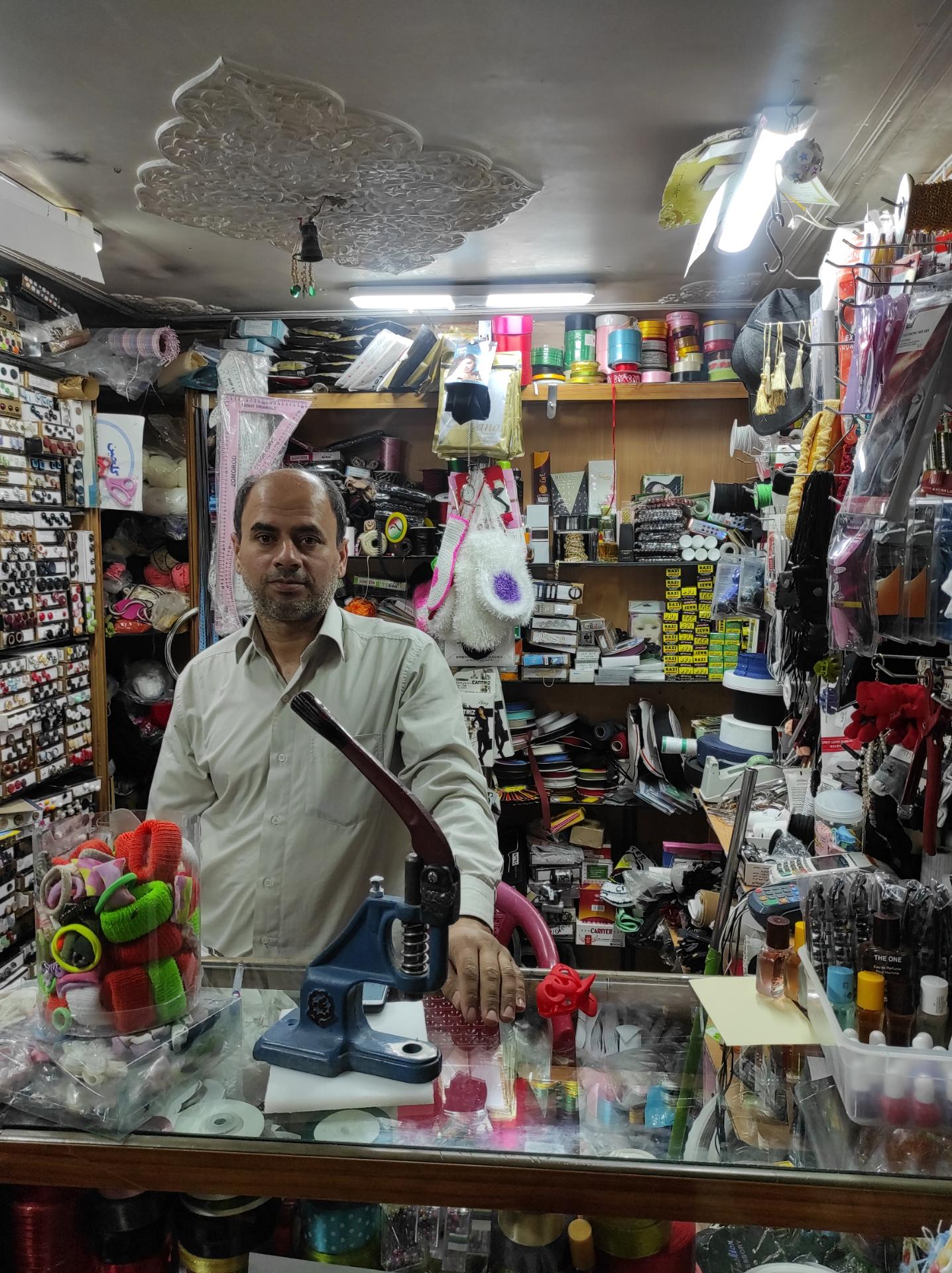 عکس خرازی و دکمه سرا مهدوی 