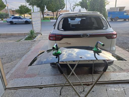 عکس شیشه اتومبیل کوه نور صفرپور