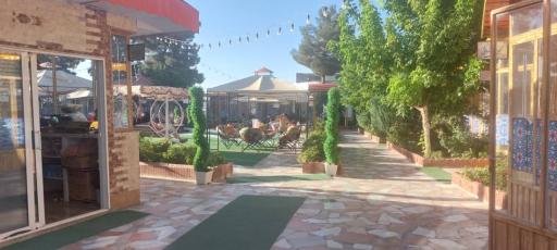 عکس سرای سنتی گلها