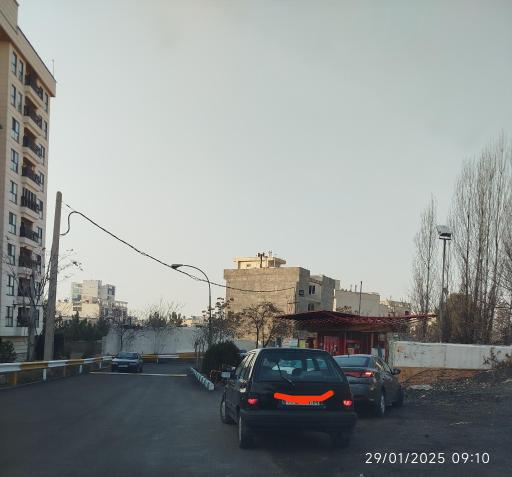 عکس پمپ بنزین غیر عمومی 54 شهید فلاحی