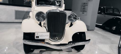 عکس موزه ماشین های اداری سفیر