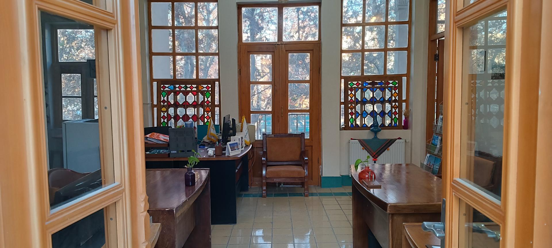 عکس سفرهای جهانگرد پارسه پرندیس (بی پرشیا)