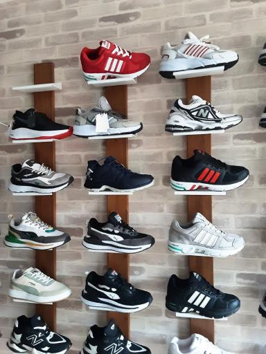 تولید و پخش کفش آمازون