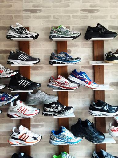 تولید و پخش کفش آمازون