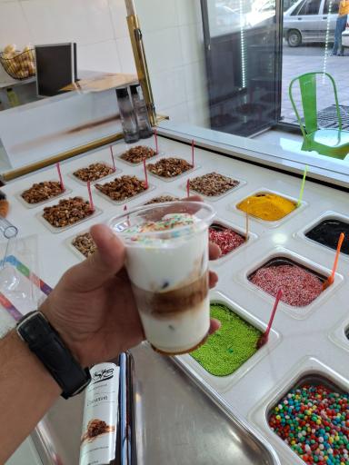 عکس آب میوه آبشار