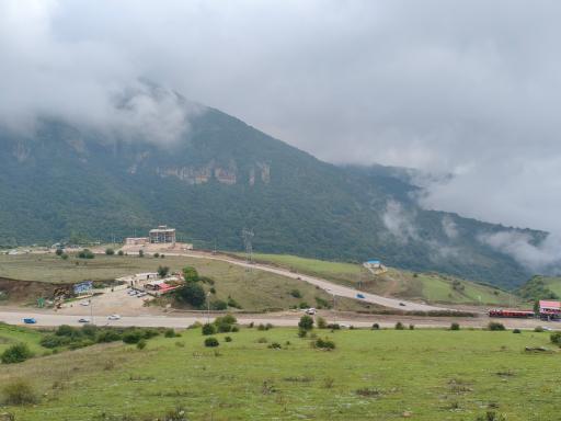 عکس گردنه حیران