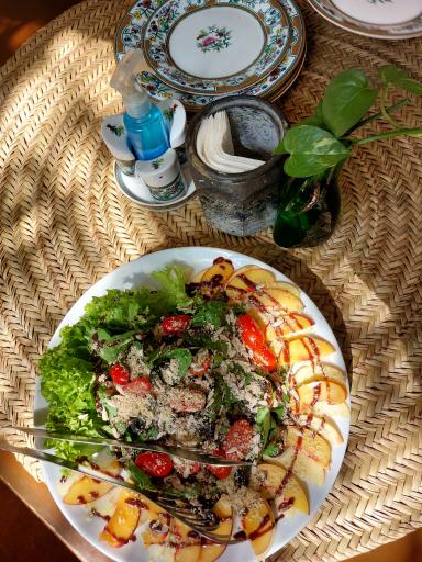 عکس عمارت سین هشتم