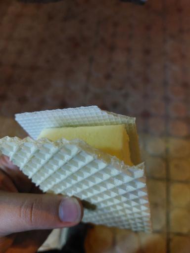 عکس بستنی فروشی کاملیا