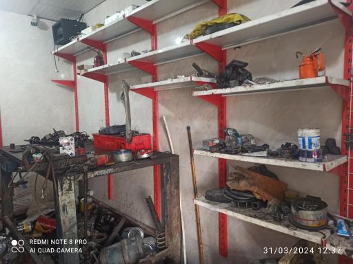 عکس تعمیرگاه مکانیکی و جلوبندی کاردان خودرو