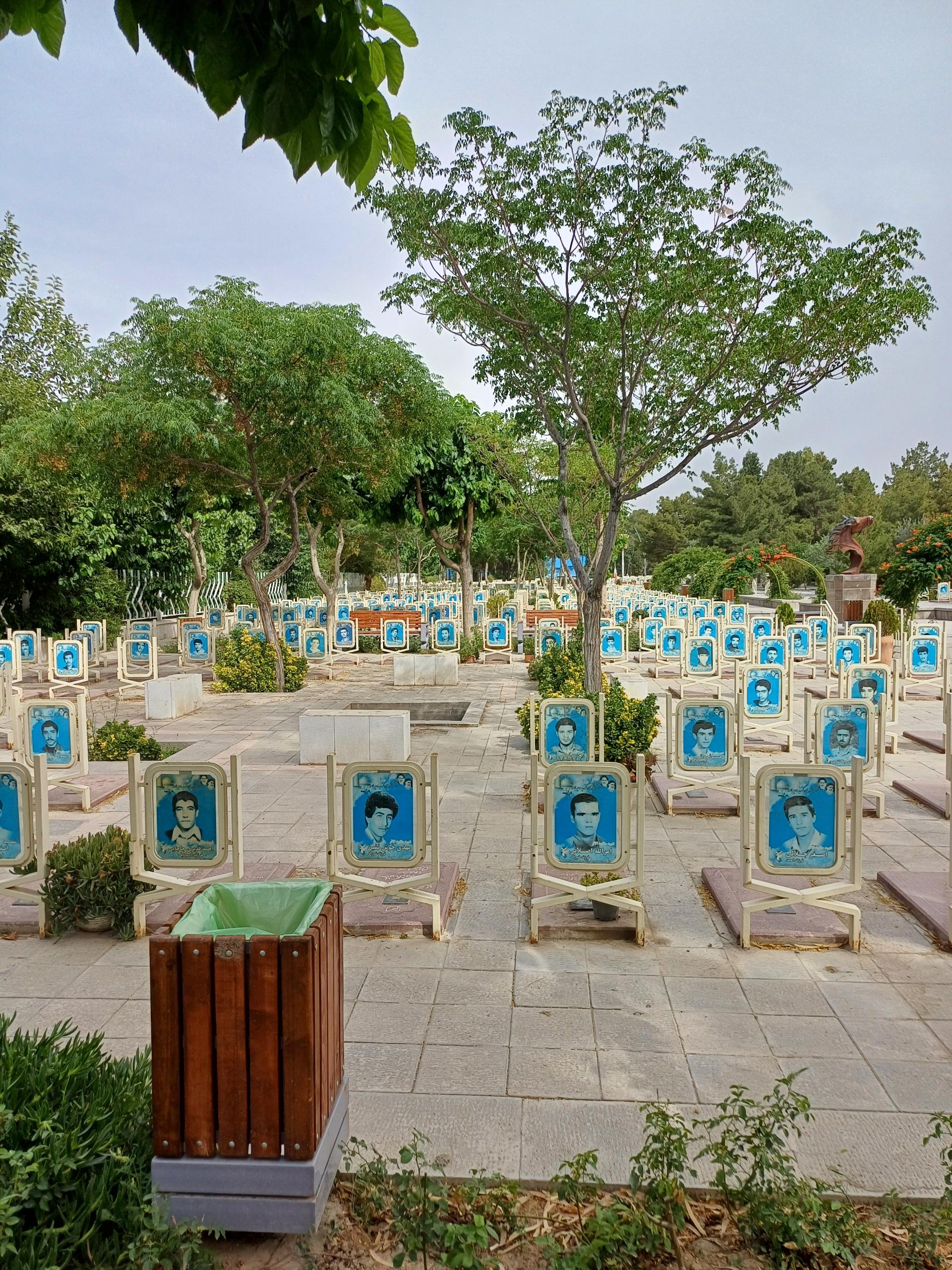 عکس قطعه مفقودین گلستان شهدای اصفهان