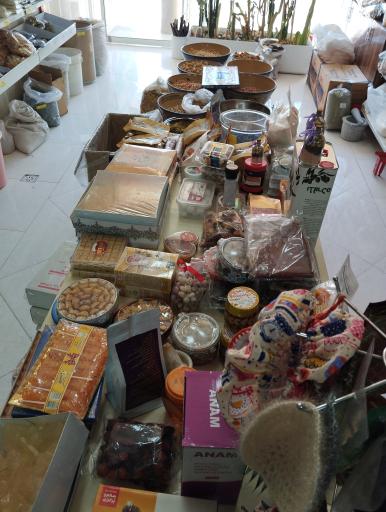 عکس عطاری و خشکبار گلپونه 