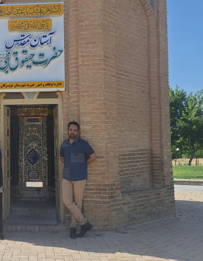 عکس بارگاه حیقوق نبی (ع)