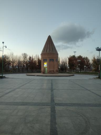 عکس بارگاه حیقوق نبی (ع)