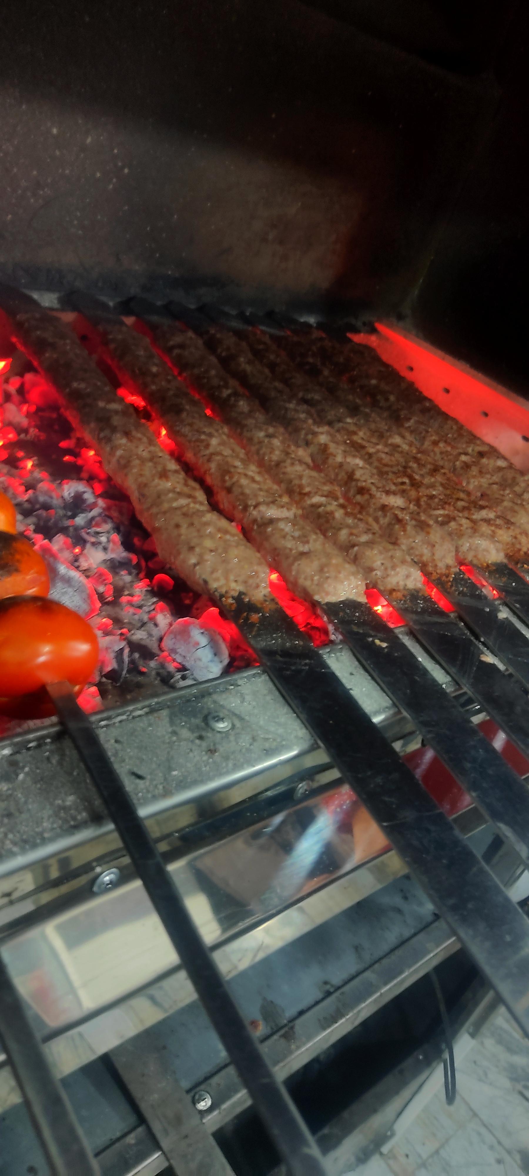 عکس کبابی بنابی