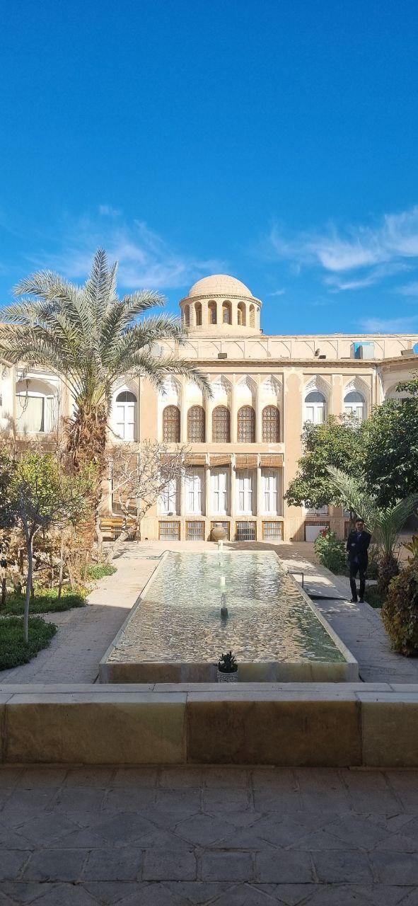 عکس دانشکده هنر و معماری مرتاض