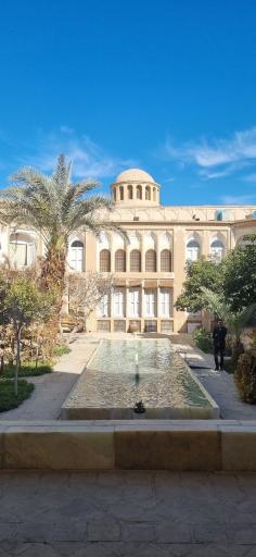 عکس دانشکده هنر و معماری مرتاض