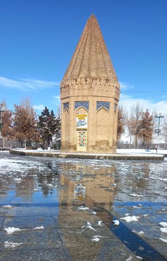 عکس بارگاه حیقوق نبی (ع)