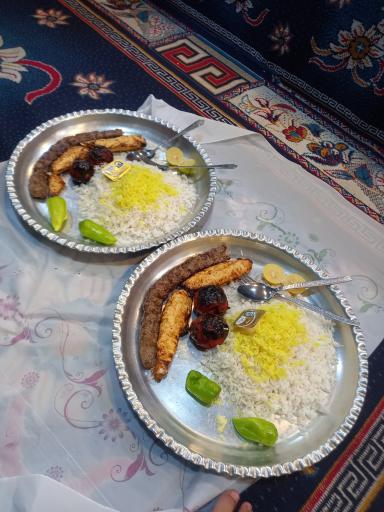 عکس کبابی بابا میرزا