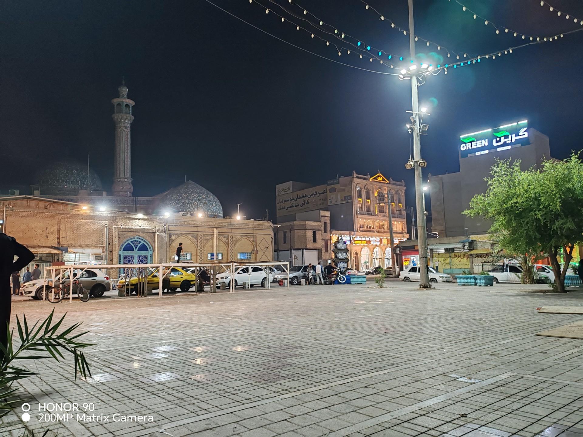 عکس صحن شهدا مسجد جامع