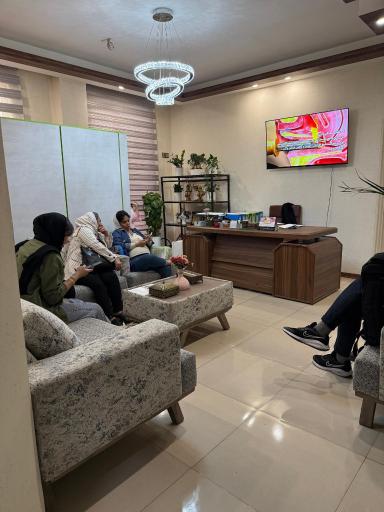 عکس دکتر فریده رزاقیان متخصص زنان و زایمان