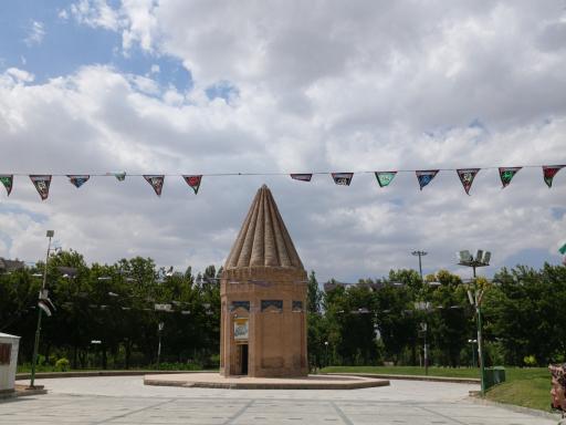 عکس بارگاه حیقوق نبی (ع)