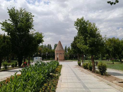 عکس بارگاه حیقوق نبی (ع)