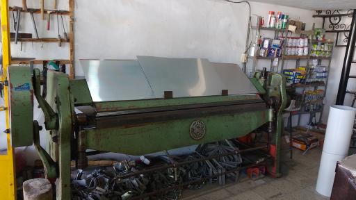 عکس ایرانیت و نماکاری برادران فرهادیان