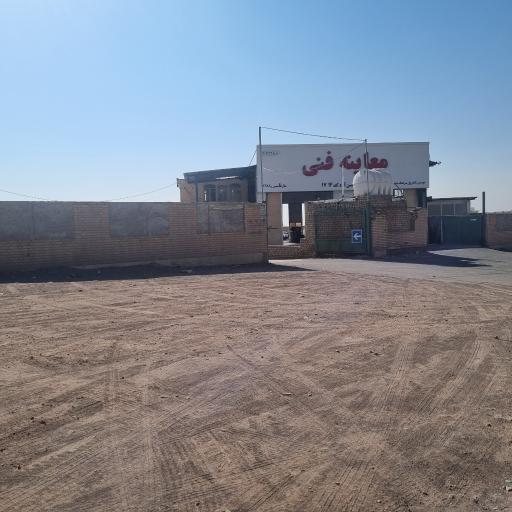 عکس معاینه فنی خودروهای سبک و سنگین حسن آباد
