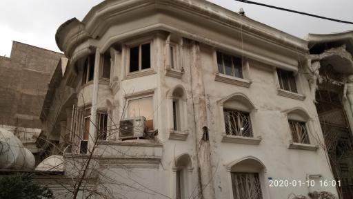 عکس ساختمان آدم و حوا