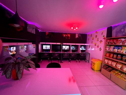 عکس کافه گیم نت دارکوب