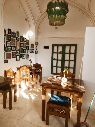 کافه می جان