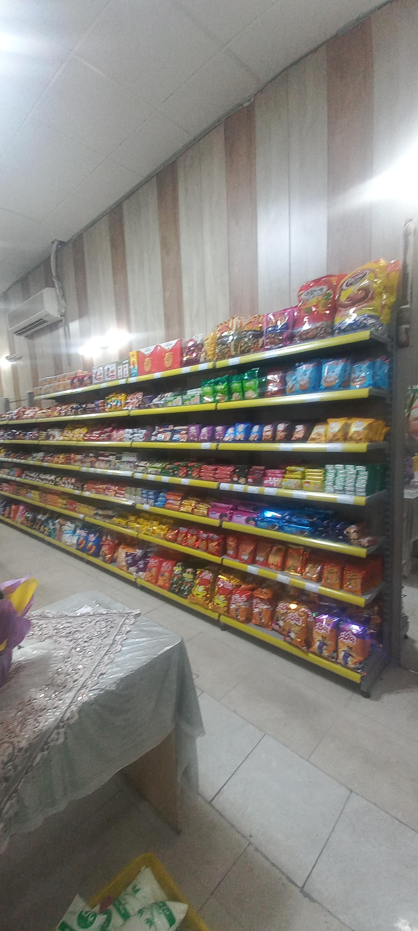 عکس فروشگاه زنجیره ای گندم 