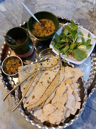 عکس چایخانه و دیزی سرای سنتی پدر خوانده 