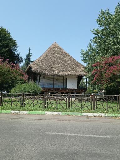 عکس خانه روستایی پارک ملت