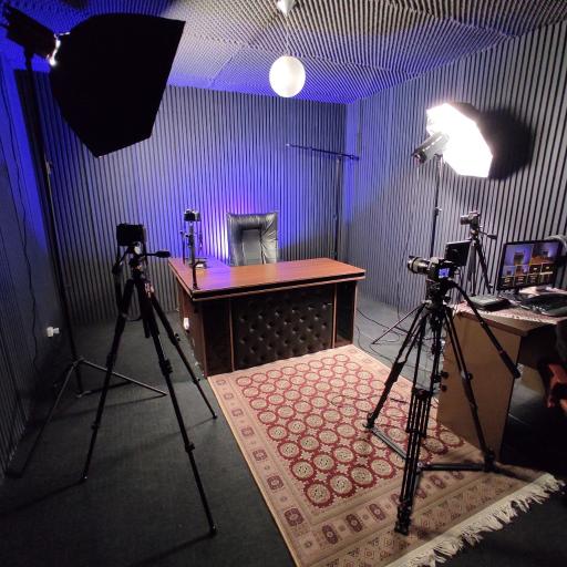 عکس استودیو خشت و آینه 