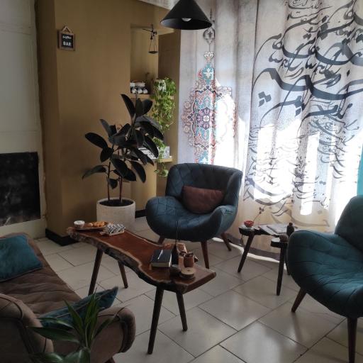 استودیو خشت و آینه 