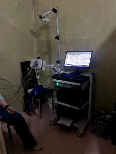 دکتر محمد خمسه متخصص مغز و اعصاب