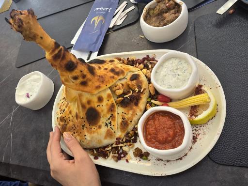 عکس رستوران لعیا لانژ