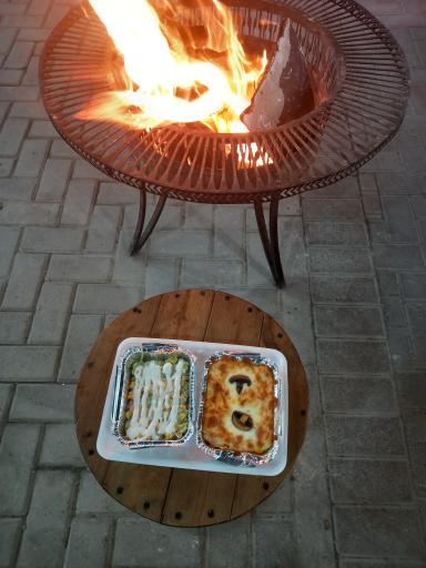 عکس مجموعه تنوری و کافه لئون