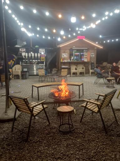 عکس مجموعه تنوری و کافه لئون