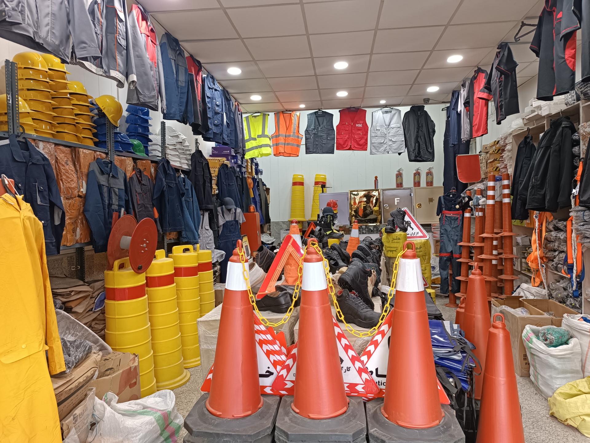 عکس لوازم ایمنی پیشتاز صنعت