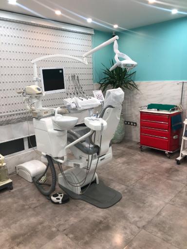 عکس درمانگاه دندانپزشکی خاتون