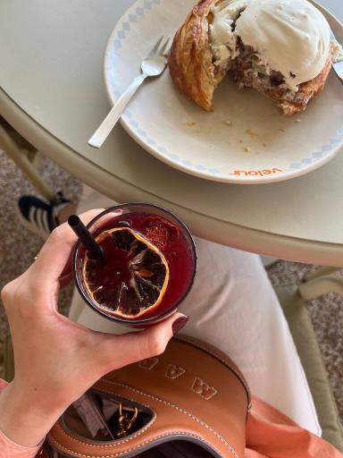 عکس کافه بیکری ولور 