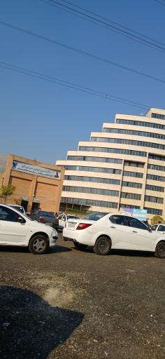 عکس درب ورود و خروج دانشگاه آزاد اسلامی