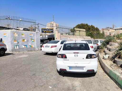 عکس تعمیرگاه مزدا مستر مکانیک