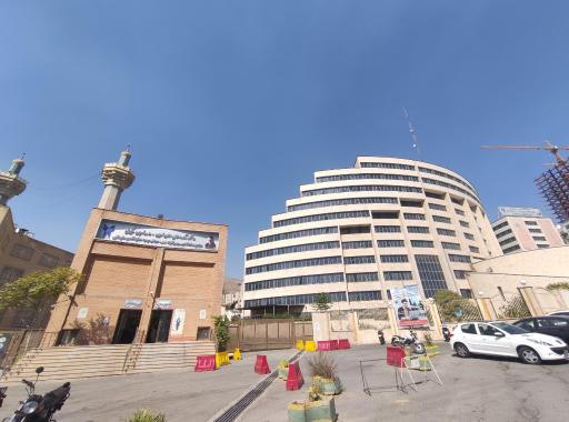 عکس درب ورود و خروج دانشگاه آزاد اسلامی